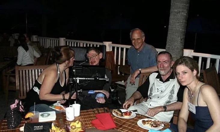 Styvien Chokinh Stivien Chokinh Stephen Hawking