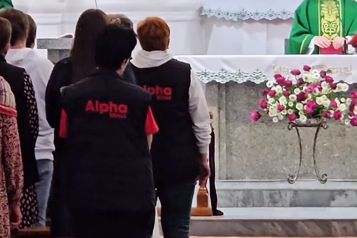 Samy papularny chryścijanski kurs? U biełaruskim Kaściole pašyraje ŭpłyŭ «Alfa»