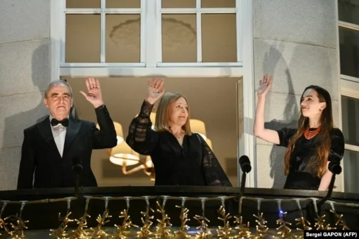 Представители лауреатов Нобелевской премии мира Ян Рачинский (российская организация «Мемориал»), Наталья Пинчук (жена Алеся Беляцкого), Александра Матвийчук (украинский «Центр гражданских свобод») в Осло, 10 декабря 2022