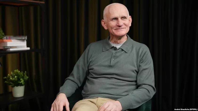 Лауреат Нобелевской премии мира 2022 года Алесь Беляцкий в интервью для Белорусской службы Радио Свобода через три дня после своего освобождения из тюрьмы. Вильня, 16 декабря 2025