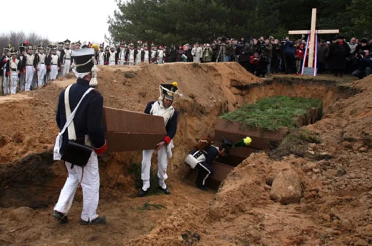 Re-burial ceremony of French soldiers who died in the 1812 Battle of Berezina. Photo by Julia Darashkevich