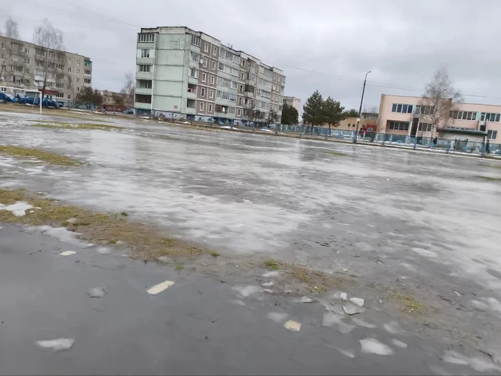 лед который отает 