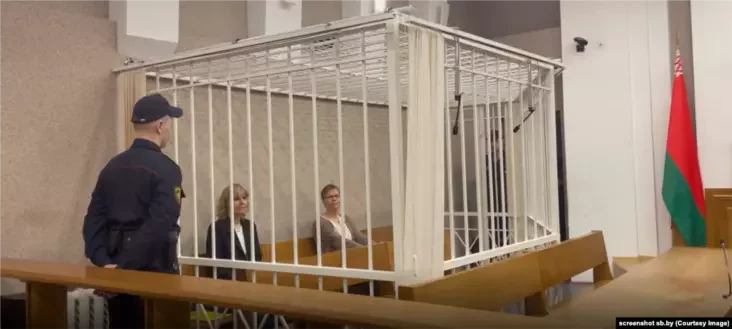 Людміла Чэкіна і Марына Золатава ў судзе.