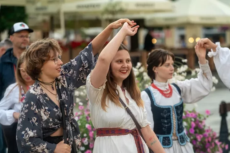 U Polščy prajšoŭ fiestyval biełaruskaj tradycyi SONCAHRAJ - fotafakt