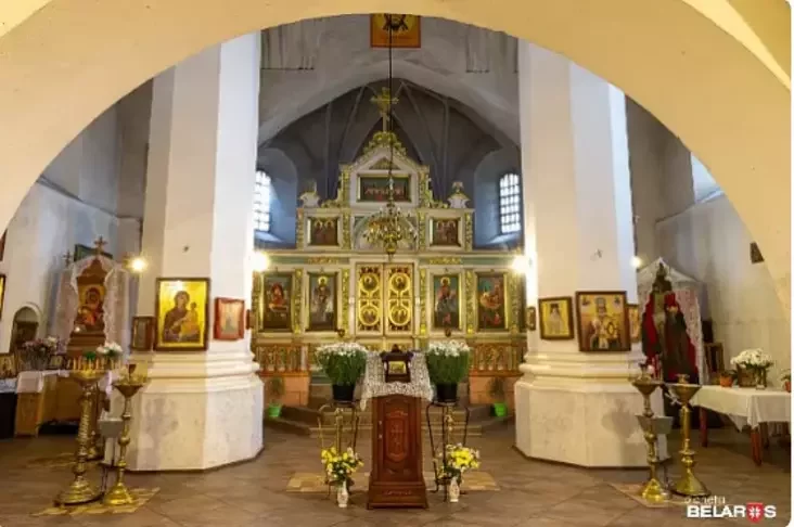Carkva Rastva Baharodzicy ŭ Muravancy