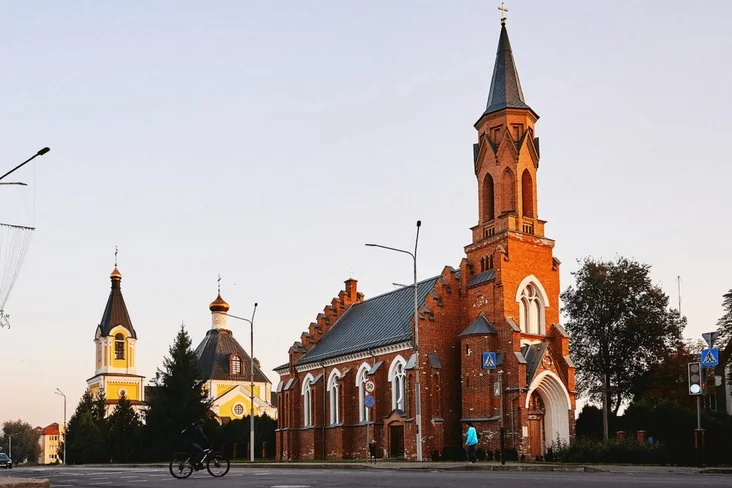 Каб знайсці грошы на рамонт касцёла ў Рэчыцы, на аўкцыён выставілі карціну