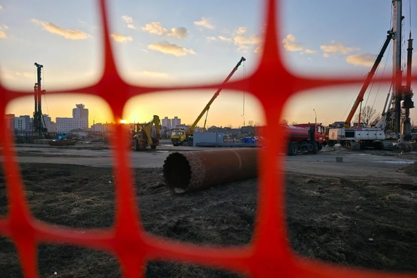 Демонтаж старых павильонов вещевого рынка "Ждановичи" в Минске